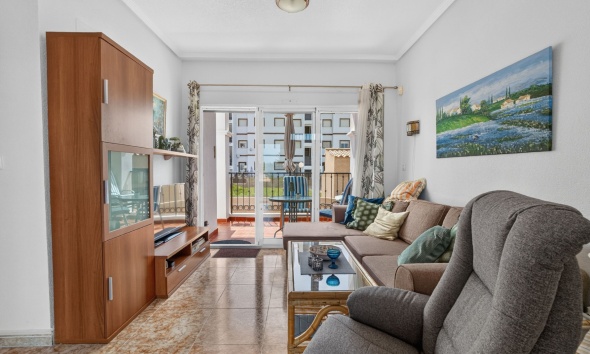Resale - Apartment / Duplex - Punta Prima
