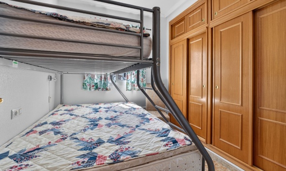 Resale - Apartment / Duplex - Punta Prima