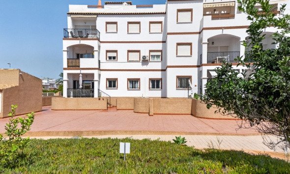 Resale - Apartment / Duplex - Punta Prima