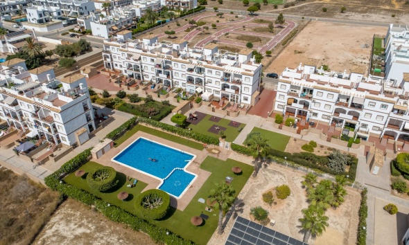 Resale - Apartment / Duplex - Punta Prima