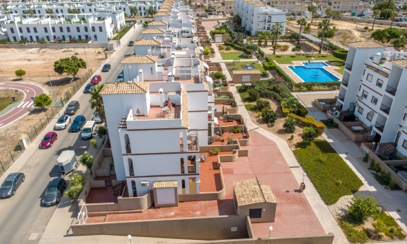 Resale - Apartment / Duplex - Punta Prima