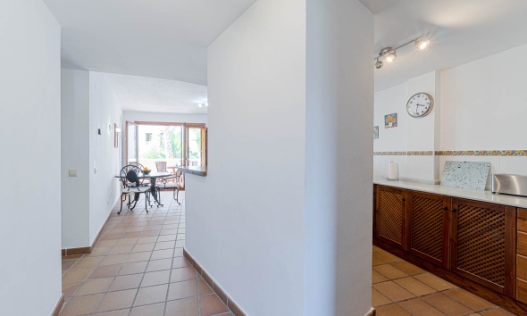 Resale - Apartment / Duplex - Punta Prima