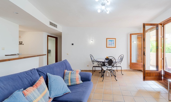 Resale - Apartment / Duplex - Punta Prima