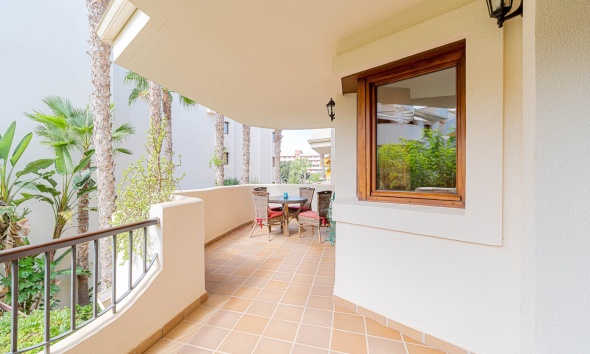 Resale - Apartment / Duplex - Punta Prima