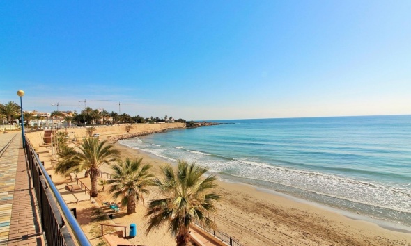 Resale - Apartment / Duplex - Punta Prima