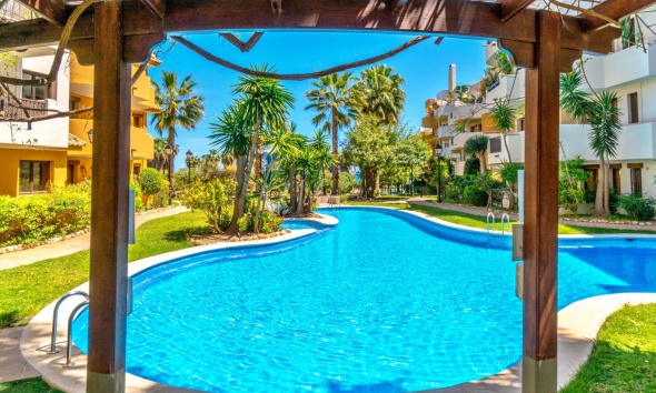 Resale - Apartment / Duplex - Punta Prima