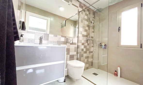 Reventa - Villa / Casa - Orihuela Costa - Villamartín
