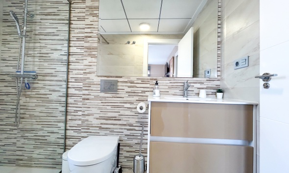 Reventa - Villa / Casa - Orihuela Costa - Villamartín