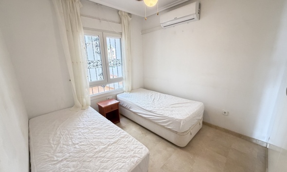 Reventa - Apartamento / Dúplex - Orihuela Costa - Villamartín