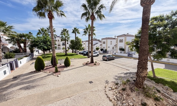 Reventa - Apartamento / Dúplex - Orihuela Costa - Villamartín