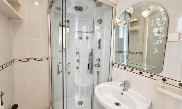 Resale - Bungalow - Torrevieja - Torreblanca