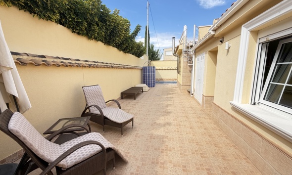 Resale - Villa / House - Orihuela Costa - Cabo Roig