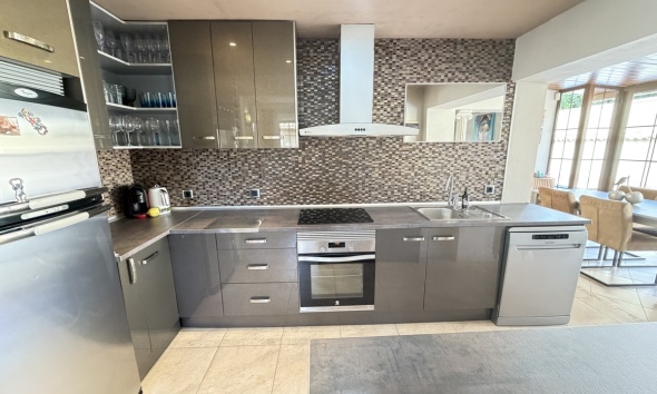 Resale - Villa / House - Orihuela Costa - Cabo Roig