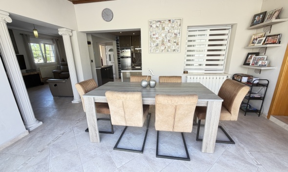 Resale - Villa / House - Orihuela Costa - Cabo Roig