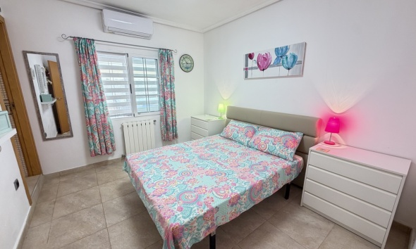 Resale - Villa / House - Orihuela Costa - Cabo Roig