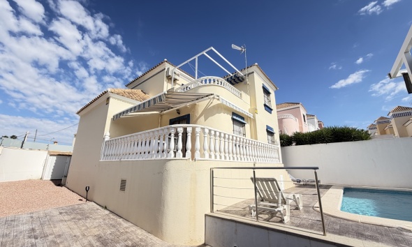 Resale - Villa / House - Orihuela Costa - Villamartín