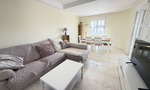 Resale - Villa / House - Orihuela Costa - Villamartín
