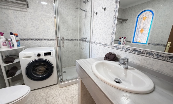Resale - Villa / House - Orihuela Costa - Villamartín