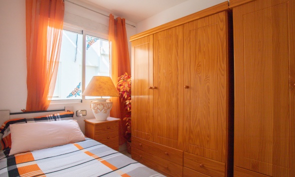 Resale - Apartment / Duplex - Orihuela Costa - Los Almendros-La Florida