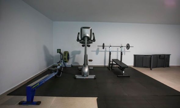 Resale - Villa / House - Dolores