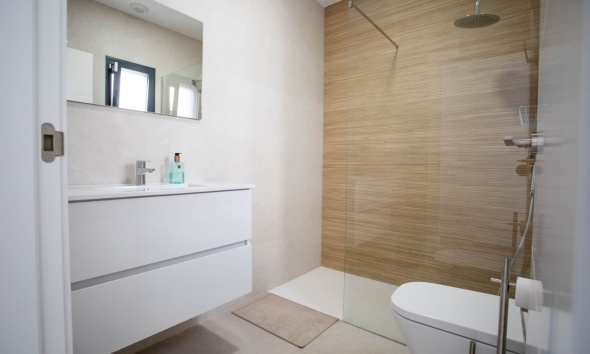 Resale - Villa / House - Dolores