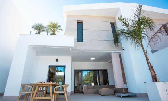 Resale - Villa / House - Dolores