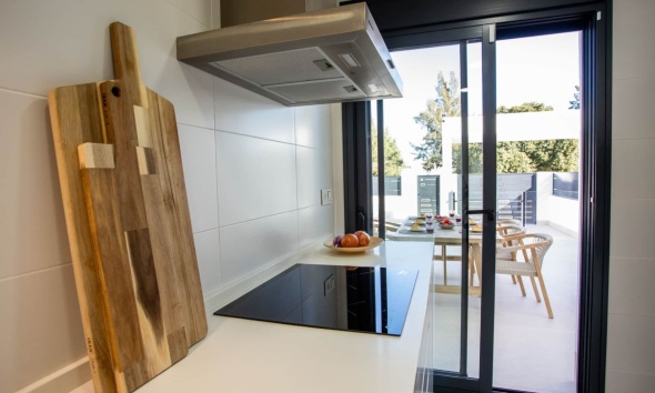 Resale - Villa / House - Dolores