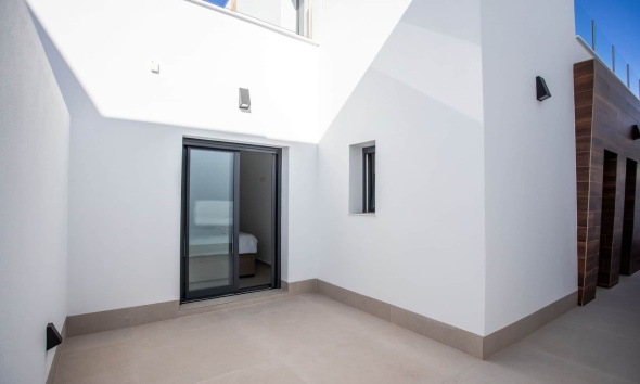 Resale - Villa / House - Dolores