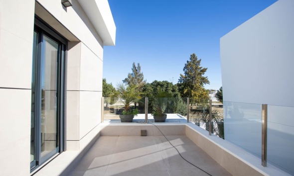 Resale - Villa / House - Dolores