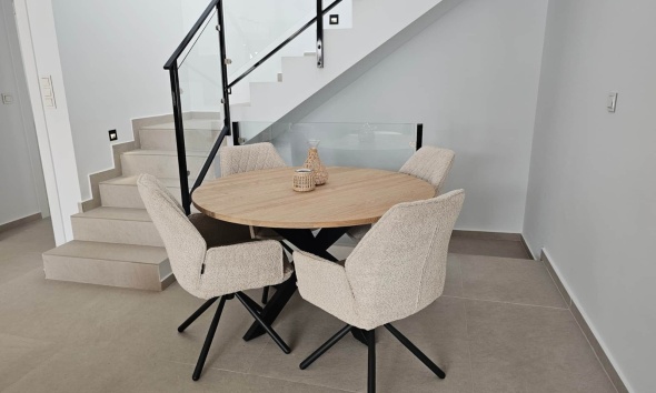 Resale - Villa / House - Dolores