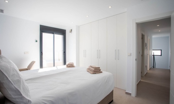 Resale - Villa / House - Dolores