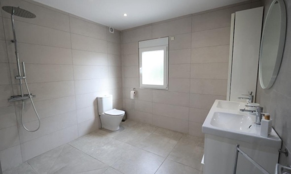 Resale - Villa / House - Torrevieja - Los Balcones