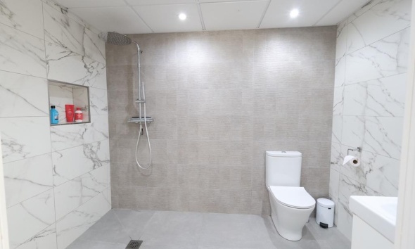 Resale - Villa / House - Torrevieja - Los Balcones