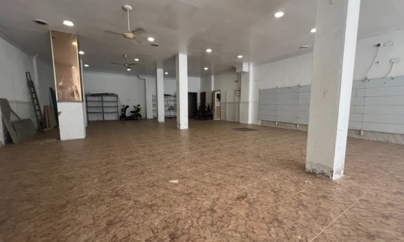 Reventa - Espacio comercial - Guardamar del Segura - Cervantes