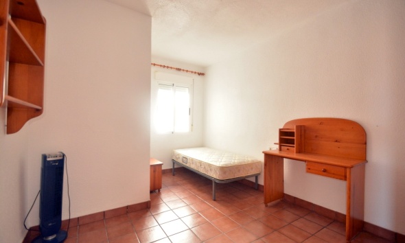 Resale - Apartment / Duplex - Torrevieja - La Mata