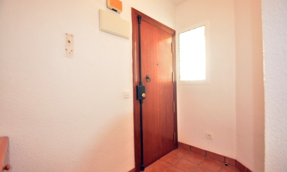 Resale - Apartment / Duplex - Torrevieja - La Mata