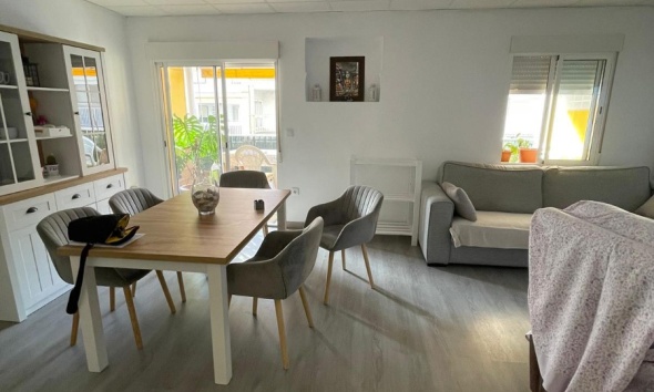 Reventa - Apartamento / Dúplex - Guardamar del Segura - Guardamar Playa