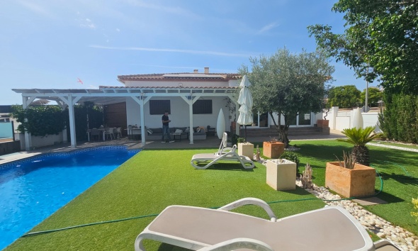 Reventa - Villa / Casa - San Fulgencio - El Oasis