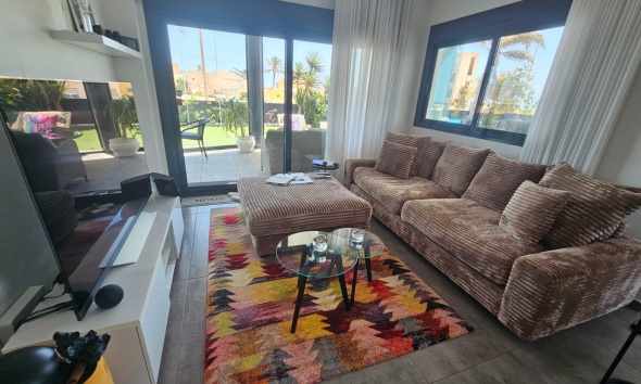 Resale - Townhouse / Terraced House - Torrevieja - Los Frutales