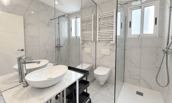 Resale - Apartment / Duplex - Torrevieja