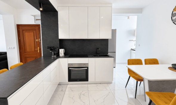 Resale - Apartment / Duplex - Torrevieja