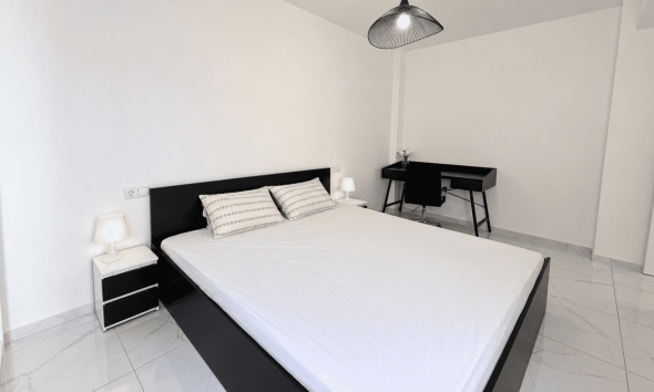Resale - Apartment / Duplex - Torrevieja