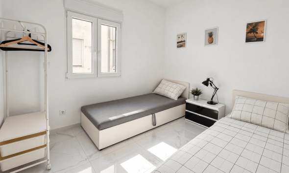 Resale - Apartment / Duplex - Torrevieja