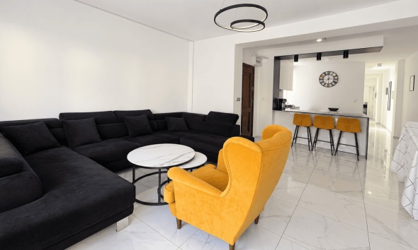 Resale - Apartment / Duplex - Torrevieja