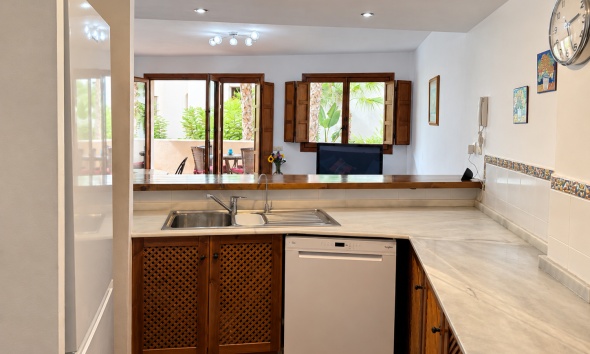 Resale - Apartment / Duplex - Punta Prima