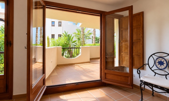 Resale - Apartment / Duplex - Punta Prima