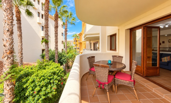 Resale - Apartment / Duplex - Punta Prima