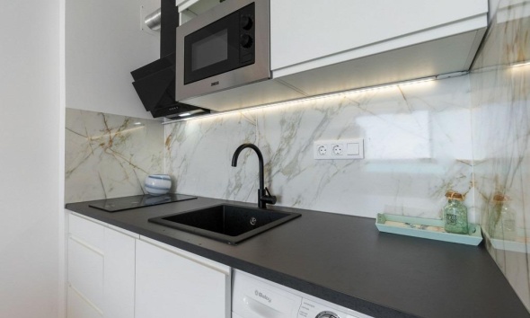 Resale - Apartment / Duplex - Torrevieja - Cabo Cervera