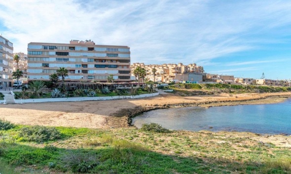Resale - Apartment / Duplex - Torrevieja - Cabo Cervera