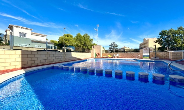Resale - Bungalow - Orihuela Costa - Lomas de Don Juan